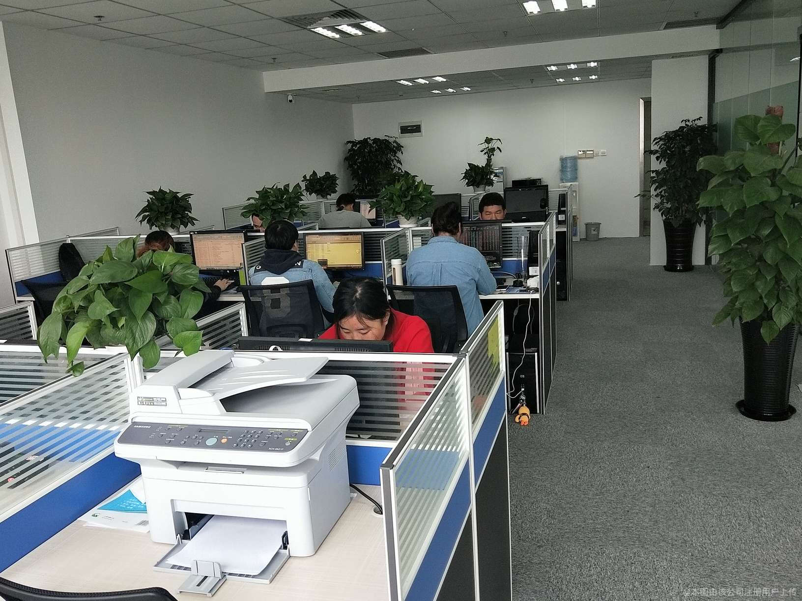 企業(yè)經(jīng)營(yíng)魔方 專(zhuān)業(yè)咨詢(xún)?nèi)绾巫尅吧虾ｖ螘住备蝿?dòng)企業(yè)未來(lái)